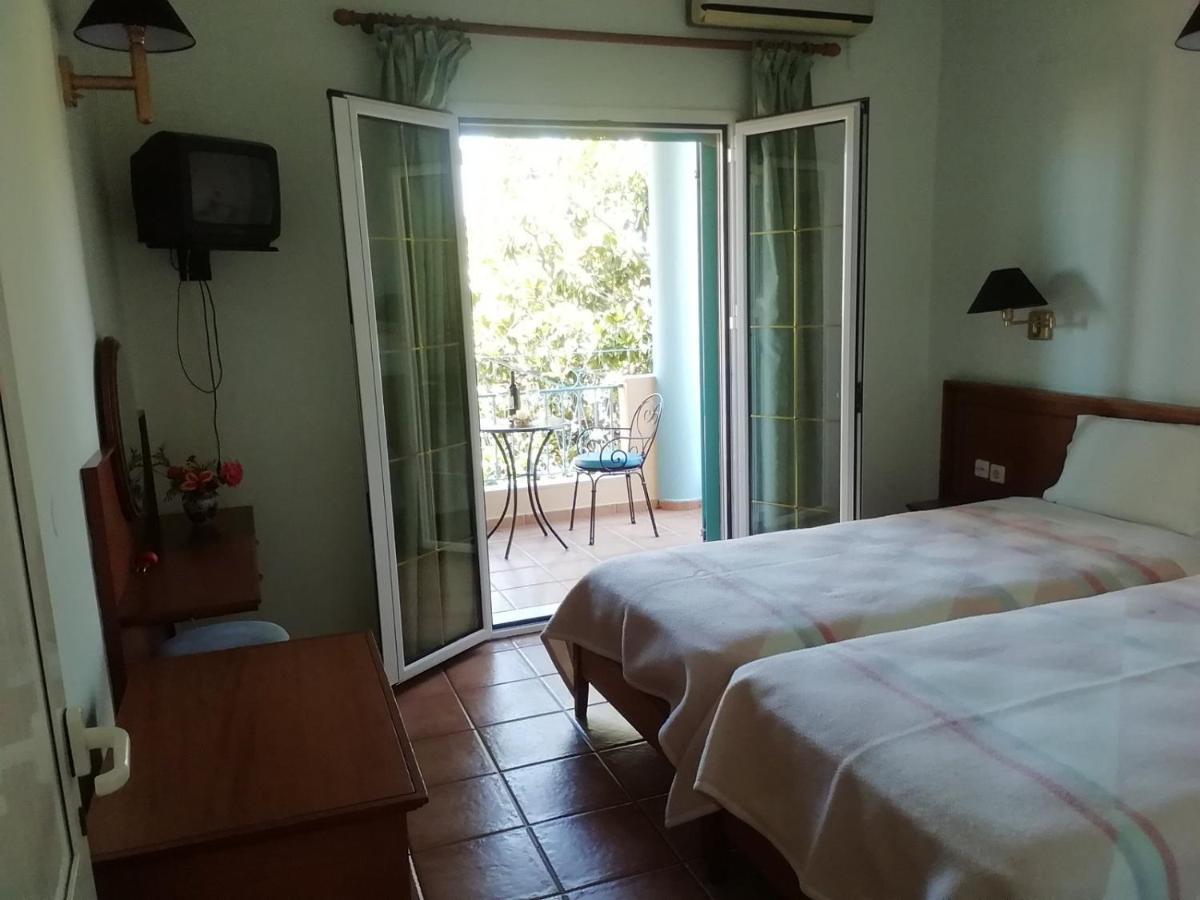 Poseidon Apartments Агиос Гордиос Екстериор снимка